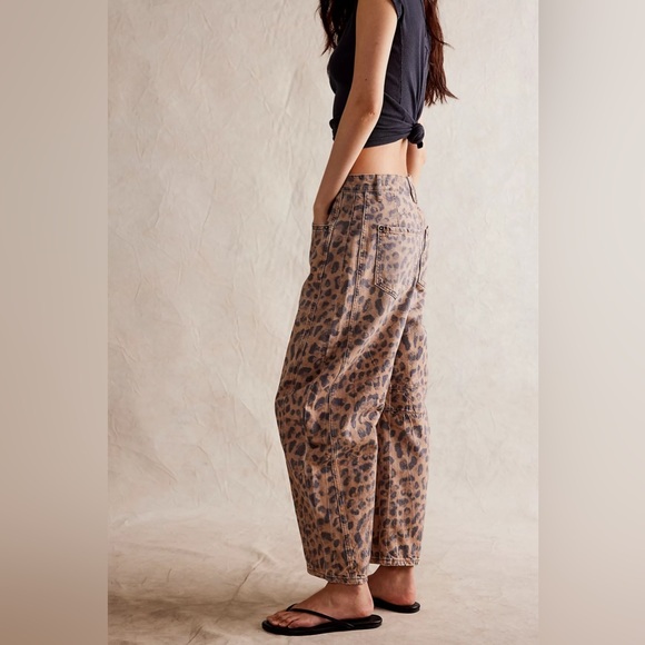 Free People Good Luck Barrel Jeans - Picture 9 of 10